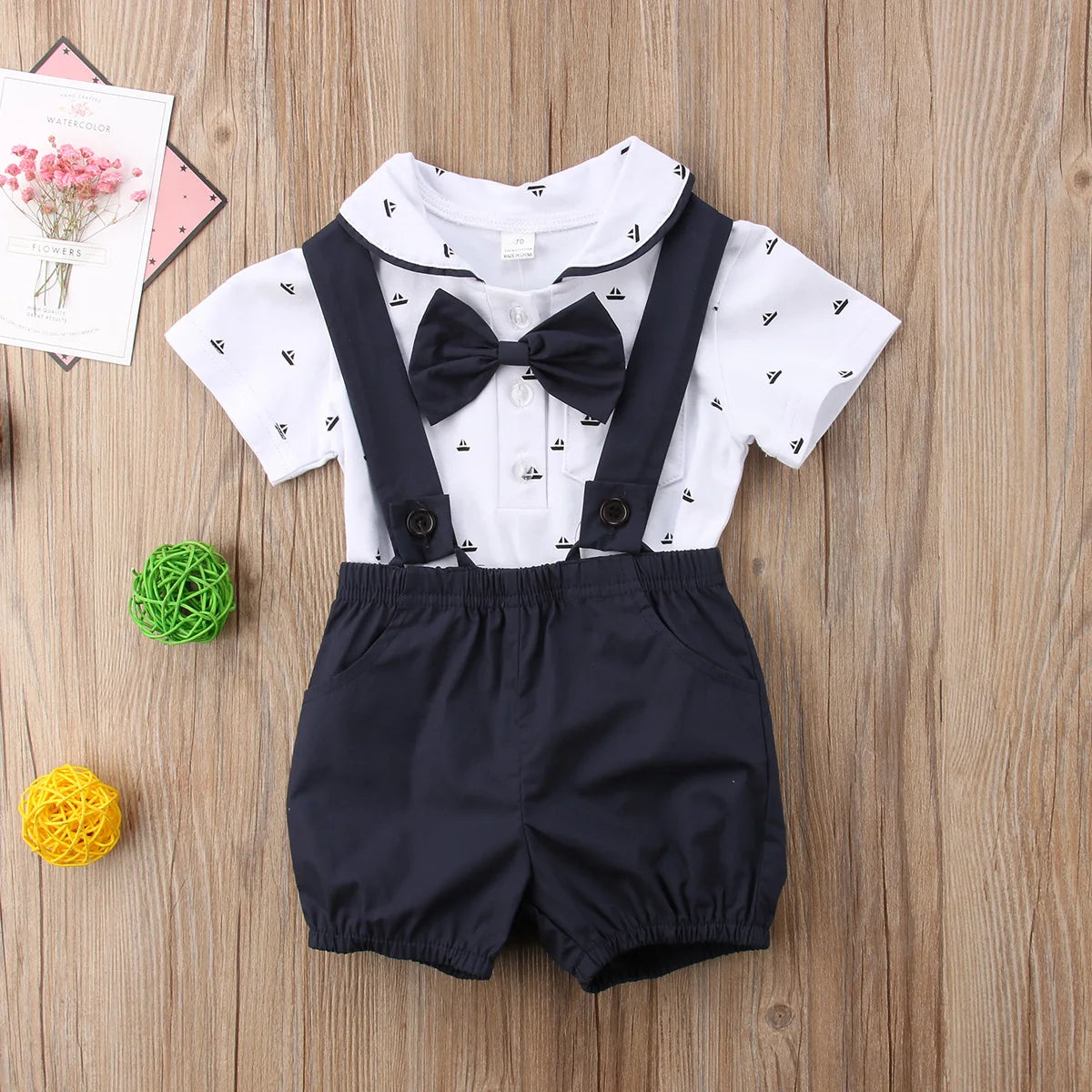 Sommer Baby Jungen 2-teiliges Gentleman-Set – Kurzarm-Body mit Kragen + Shorts – Festliches Outfit für Neugeborene & Kleinkinder