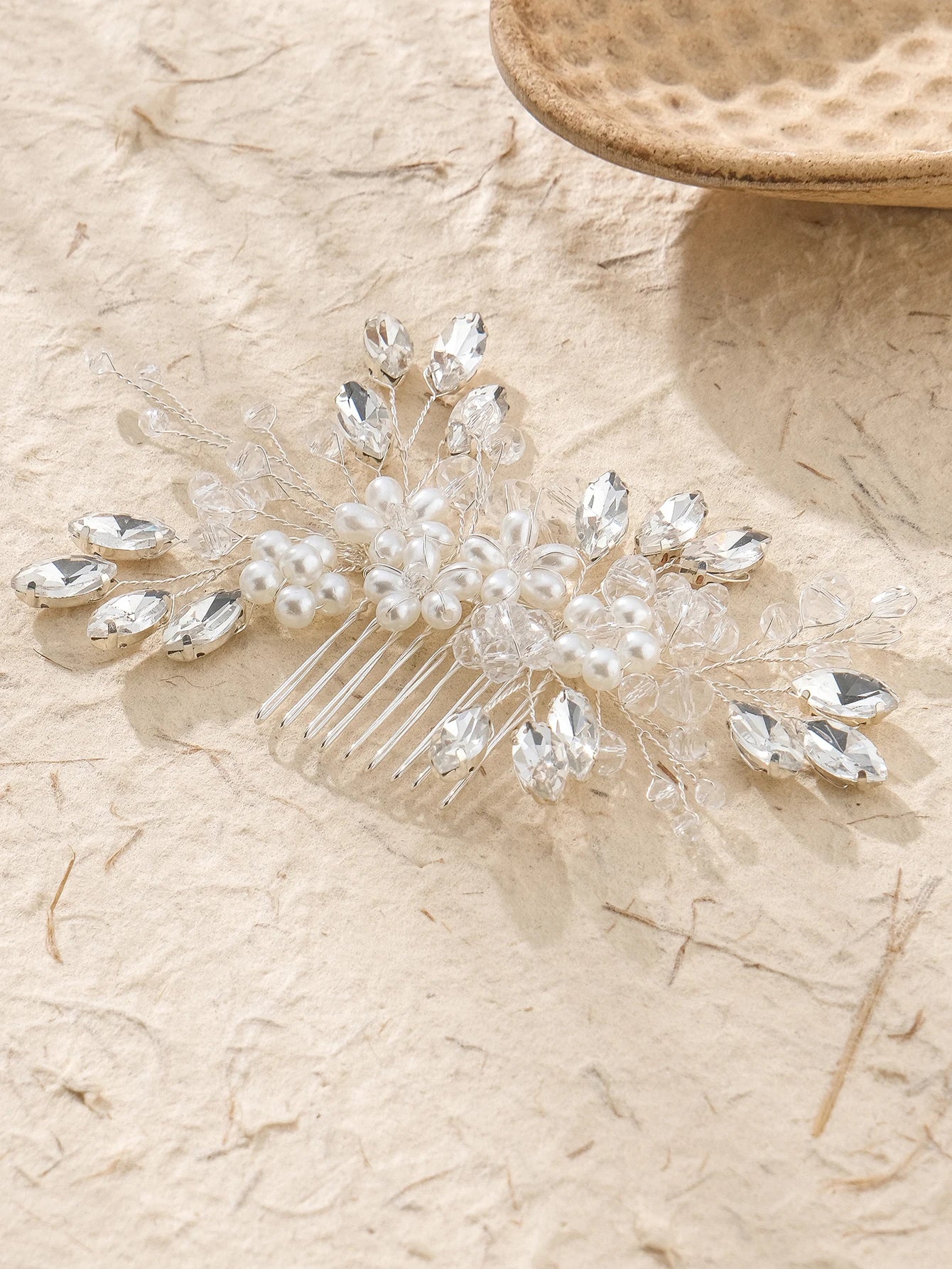 Handgefertigter Brauthaarkamm mit Kristallblumen – Elegantes Haarschmuck-Accessoire für Hochzeit, Party & festliche Anlässe