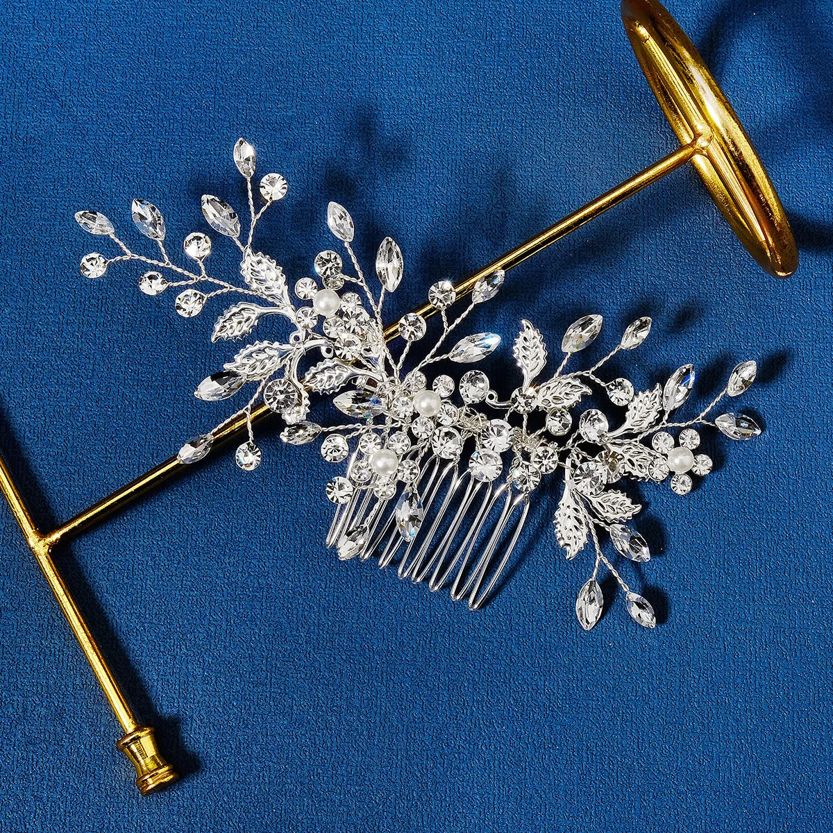Silberner Haarkamm mit Perlen & Strass – Handgefertigtes elegantes Haarschmuck-Accessoire für Damen & Bräute