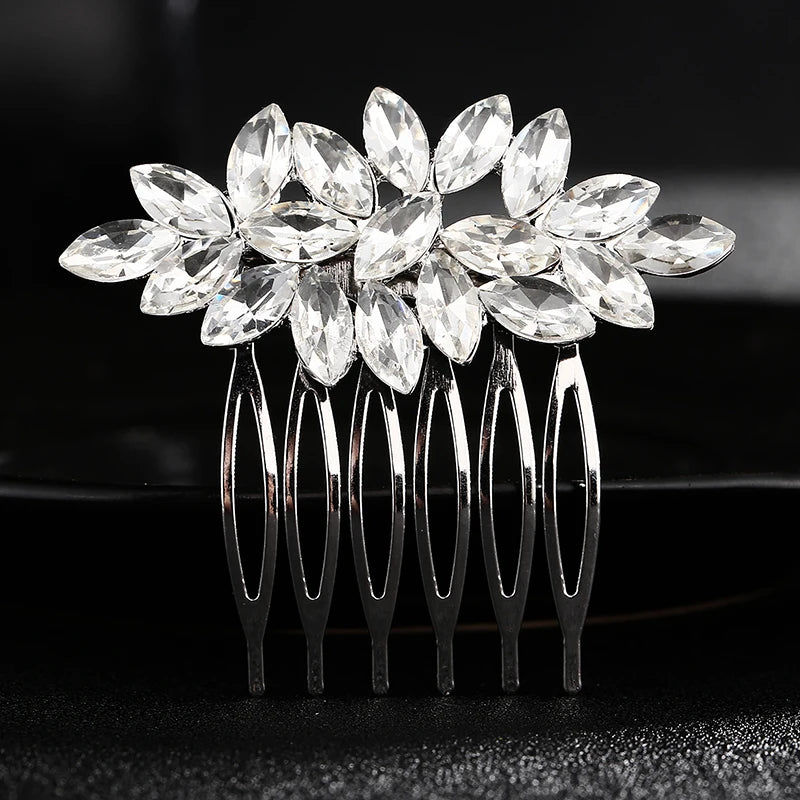 Silberner Haarkamm mit Perlen & Strass – Handgefertigtes elegantes Haarschmuck-Accessoire für Damen & Bräute