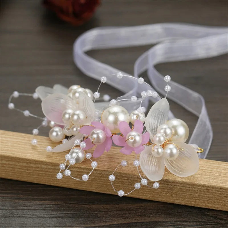 Frühlingshafte Boho Blumenkrone mit Perlen für Mädchen – Hochzeit Haarschmuck & Blumen-Haarreif | Kinder Geschenk