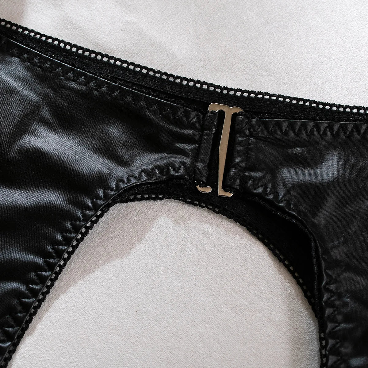 SINGREINY Sexy Leder-Unterwäsche-Set für Damen – Strapless BH & Slip aus Kunstleder, Dessous mit Cut-Out-Design