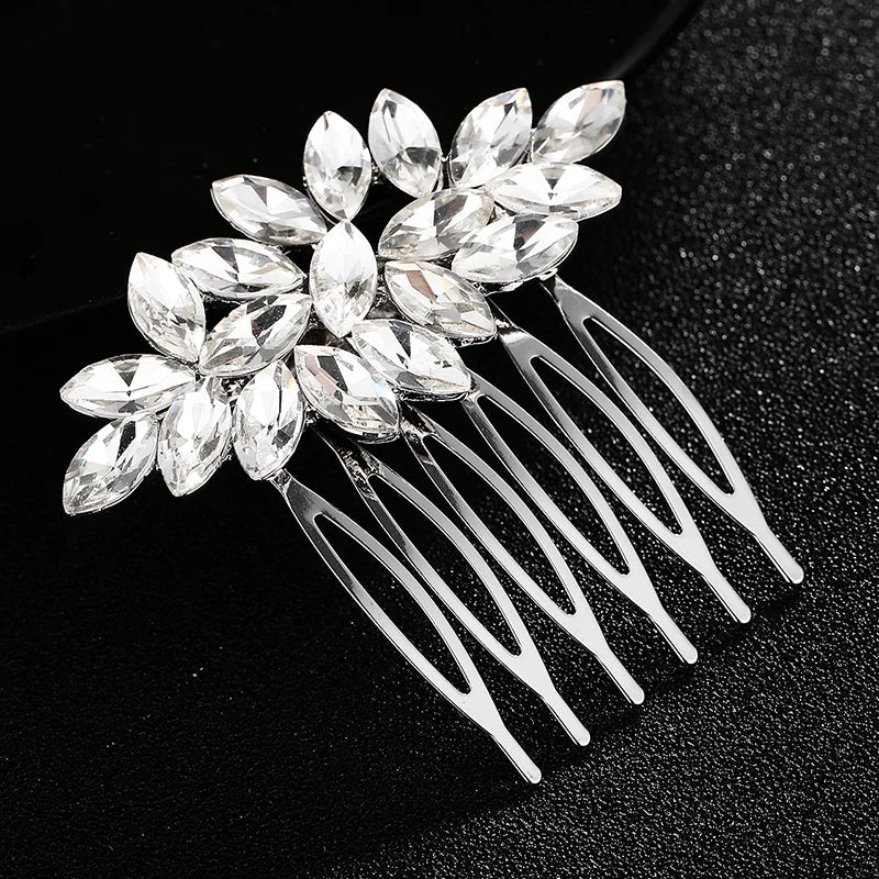 Silberner Haarkamm mit Perlen & Strass – Handgefertigtes elegantes Haarschmuck-Accessoire für Damen & Bräute