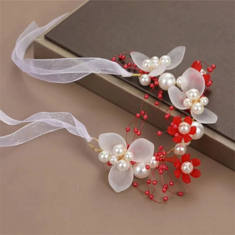 Frühlingshafte Boho Blumenkrone mit Perlen für Mädchen – Hochzeit Haarschmuck & Blumen-Haarreif | Kinder Geschenk