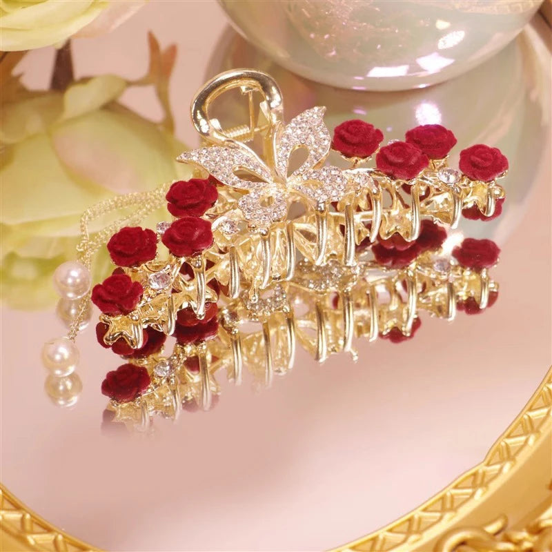 Luxuriöse Haarspange mit Strass, Glockenblume, Rose & Schmetterling – Elegante Haarklammer mit Quaste für Damen