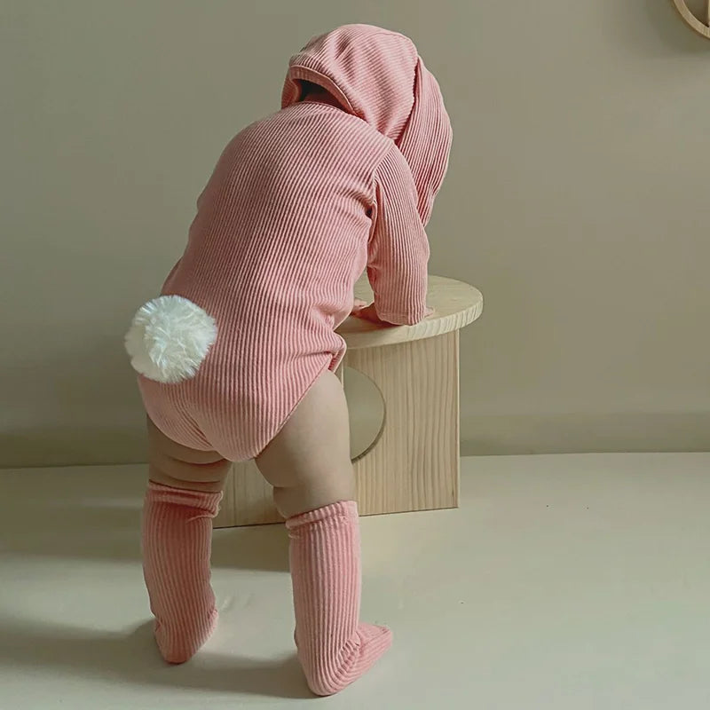 2025 Niedliches Baby-Hasen-Set – Langarm Body mit Ohren-Mütze & Kniestrümpfen | Unisex Babykleidung aus Baumwolle