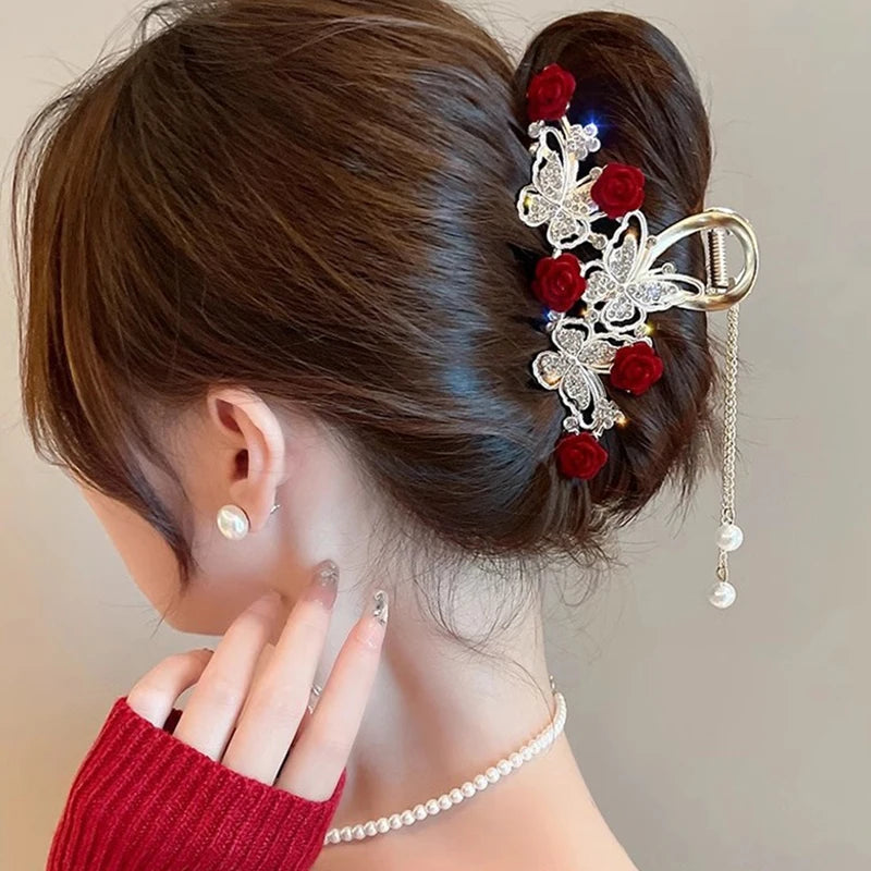 Luxuriöse Haarspange mit Strass, Glockenblume, Rose & Schmetterling – Elegante Haarklammer mit Quaste für Damen