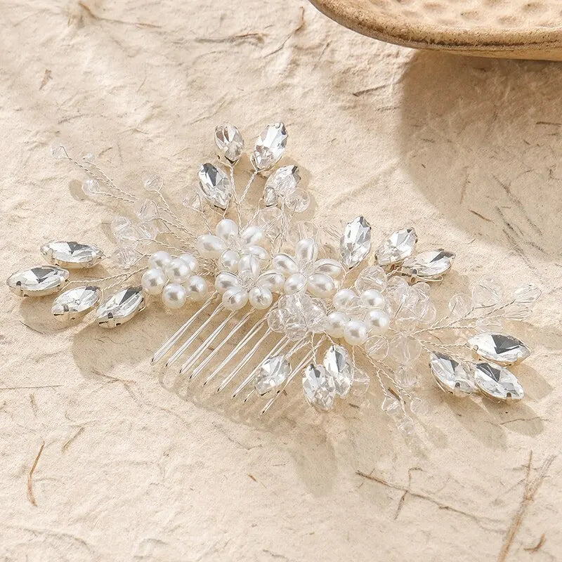 Handgefertigter Brauthaarkamm mit Kristallblumen – Elegantes Haarschmuck-Accessoire für Hochzeit, Party & festliche Anlässe