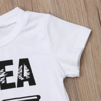 Sommer Baby Jungen 2-teiliges Outfit – Kurzarm-T-Shirt mit Buchstaben-Print + Shorts – Bequemes Freizeitset für Kleinkinder (0–3 Jahre)