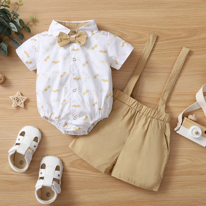 Sommer-Outfit für Baby-Jungen – 2-teilig: Hemd mit Bart-Print & Hosenträger-Shorts – stilvoll & verspielt (0–18 Monate)