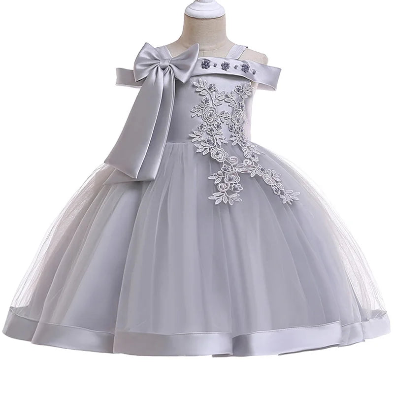 Elegantes Weihnachts- & Festkleid für Mädchen – Schulterfreies Ballkleid mit Blumenapplikationen & Schleife – Für Hochzeit, Geburtstag & Gala (Größe 110–150)