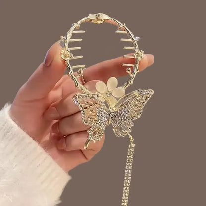 Elegante Haarkralle mit Blumen-Quaste – Schmetterling, Strass & Perlen – Haarclip für Damen | Dutt- & Zopfhalter Accessoire