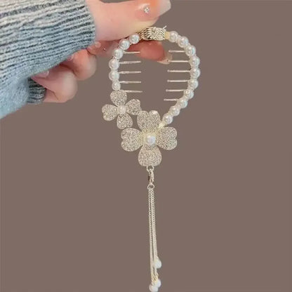Elegante Haarkralle mit Blumen-Quaste – Schmetterling, Strass & Perlen – Haarclip für Damen | Dutt- & Zopfhalter Accessoire