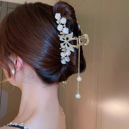 Luxuriöse Haarspange mit Strass, Glockenblume, Rose & Schmetterling – Elegante Haarklammer mit Quaste für Damen