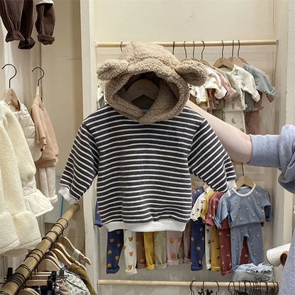 Kuscheliges Winter-Set für Babys – Fleece Hoodie mit Tierkapuze (Hase/Bär) + Hose – Warm & Süß (0–24 Monate)