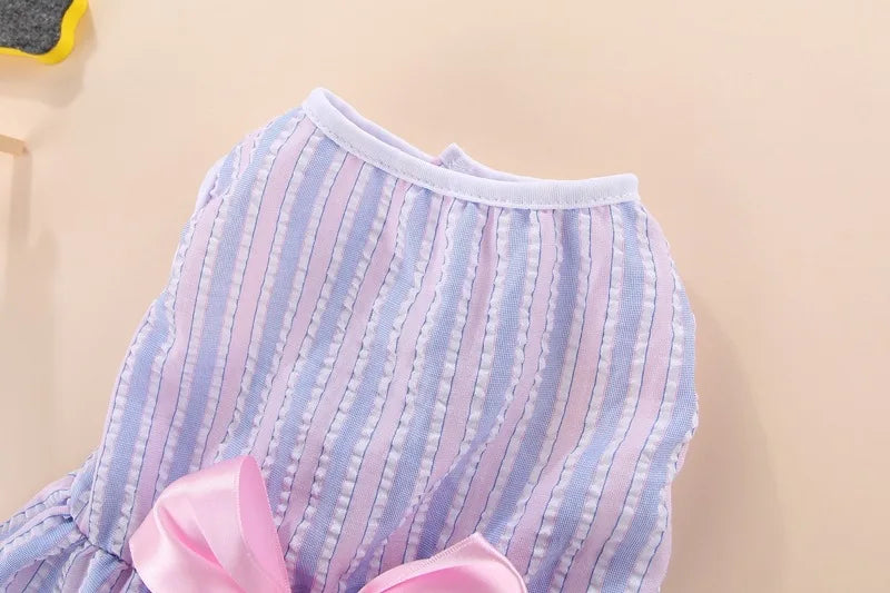 Elegantes Hundekleid mit Blumenmuster & Schleife – Prinzessinnenkleid für kleine Hunde & Katzen – Ideal für Yorkie, Chihuahua & Co.