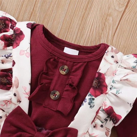 Baby Mädchen 3-teiliges Outfit – Langarm-Romper mit Blumen-Trägerhose & Stirnband | Weiches Baumwollset für Frühling & Herbst (0–24 Monate)