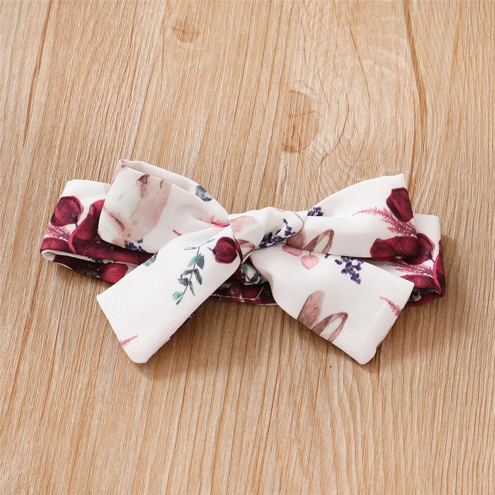 Baby Mädchen 3-teiliges Outfit – Langarm-Romper mit Blumen-Trägerhose & Stirnband | Weiches Baumwollset für Frühling & Herbst (0–24 Monate)