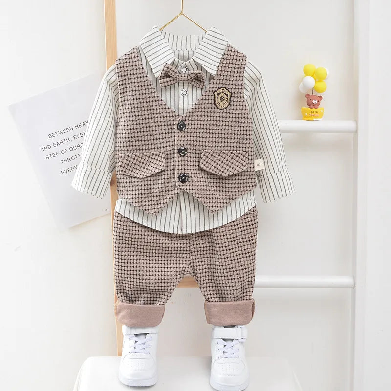 Elegantes Baby-Jungen Outfit – 3-teiliges Gentleman-Set mit Hemd, Weste & Krawatte – Perfekt für Feste & Auftritte (1–4 Jahre)