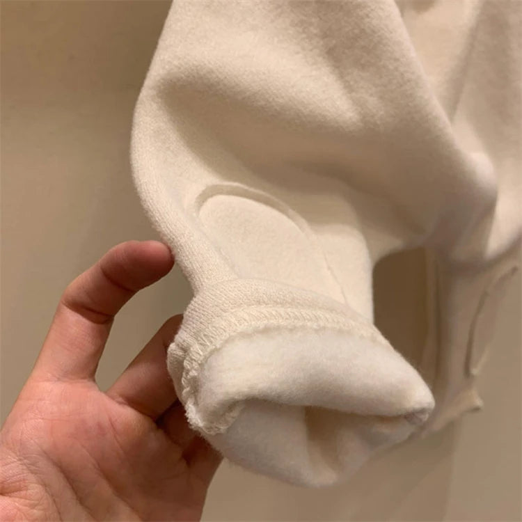 Kuscheliges Winter-Set für Babys – Fleece Hoodie mit Tierkapuze (Hase/Bär) + Hose – Warm & Süß (0–24 Monate)