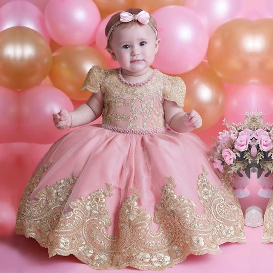 Vintage Prinzessinnenkleid mit Spitze & Stickerei – Luxuriöses Partykleid für Mädchen mit Rüschen & Goldakzenten (1–5 Jahre)