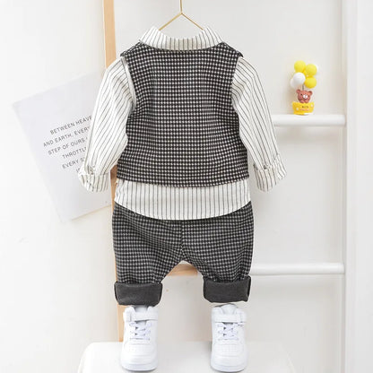 Elegantes Baby-Jungen Outfit – 3-teiliges Gentleman-Set mit Hemd, Weste & Krawatte – Perfekt für Feste & Auftritte (1–4 Jahre)