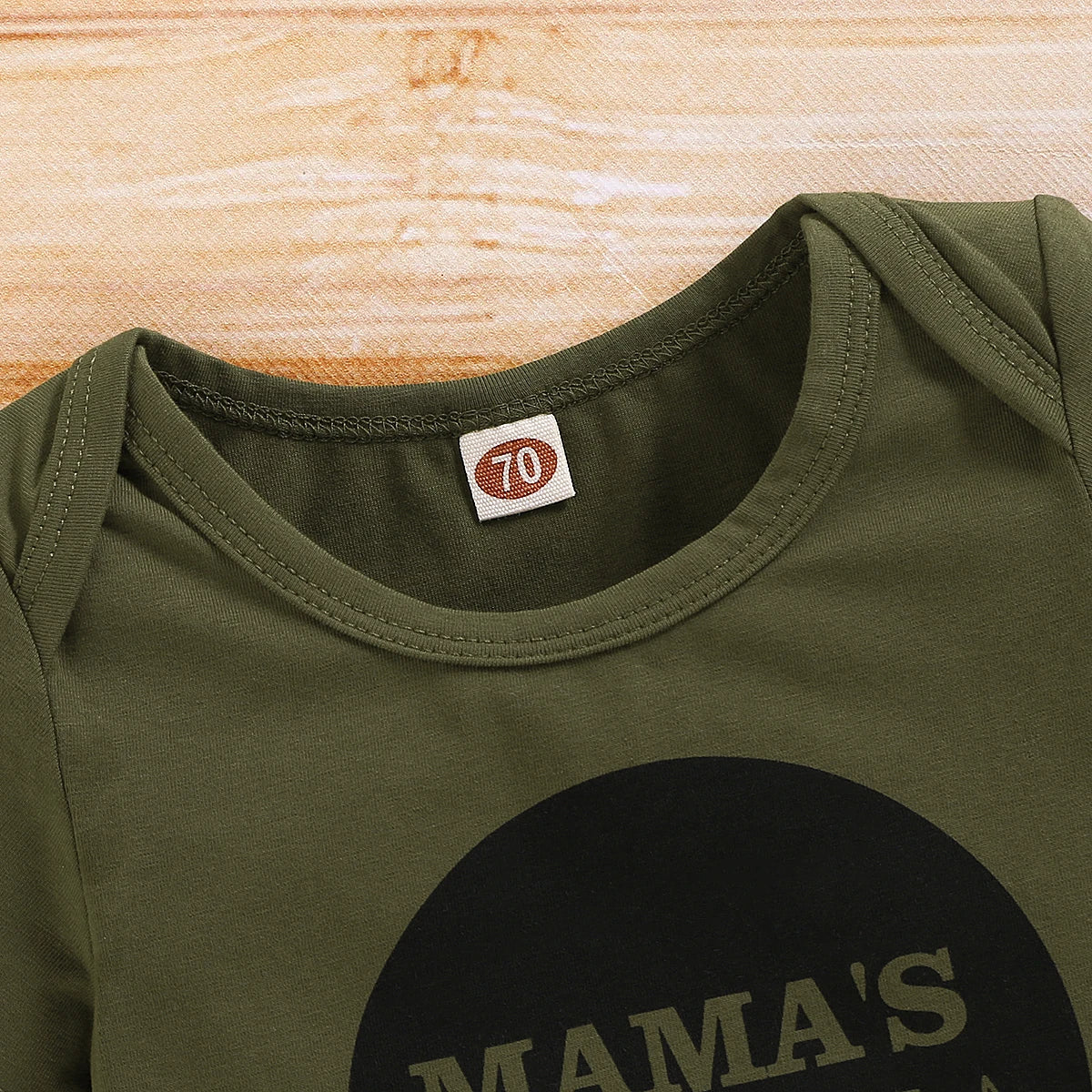 3-teiliges Sommer-Outfit für Neugeborene Jungen – Kurzarm-Body mit Schriftzug + Camouflage-Hose + Mütze | Baby Jungen Kleidung 0–18 Monate