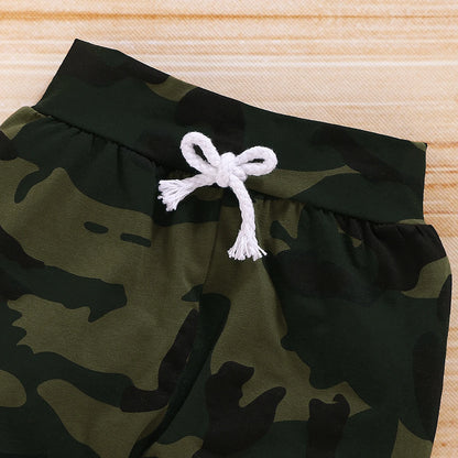 3-teiliges Sommer-Outfit für Neugeborene Jungen – Kurzarm-Body mit Schriftzug + Camouflage-Hose + Mütze | Baby Jungen Kleidung 0–18 Monate