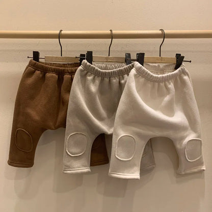 Kuscheliges Winter-Set für Babys – Fleece Hoodie mit Tierkapuze (Hase/Bär) + Hose – Warm & Süß (0–24 Monate)