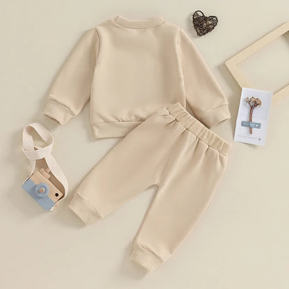 Baby Jungen 2-tlg. Herbst-Winter Set – Sweatshirt mit Buchstaben-Stickerei + Hose mit Tasche | Bequemes Outfit für Kleinkinder 0–3 Jahre