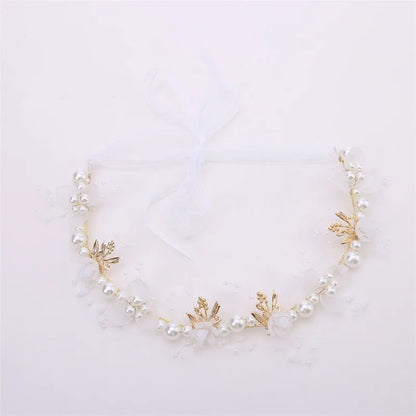 Frühlingshafte Boho Blumenkrone mit Perlen für Mädchen – Hochzeit Haarschmuck & Blumen-Haarreif | Kinder Geschenk
