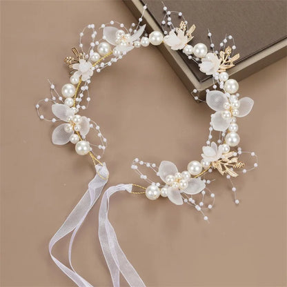 Frühlingshafte Boho Blumenkrone mit Perlen für Mädchen – Hochzeit Haarschmuck & Blumen-Haarreif | Kinder Geschenk