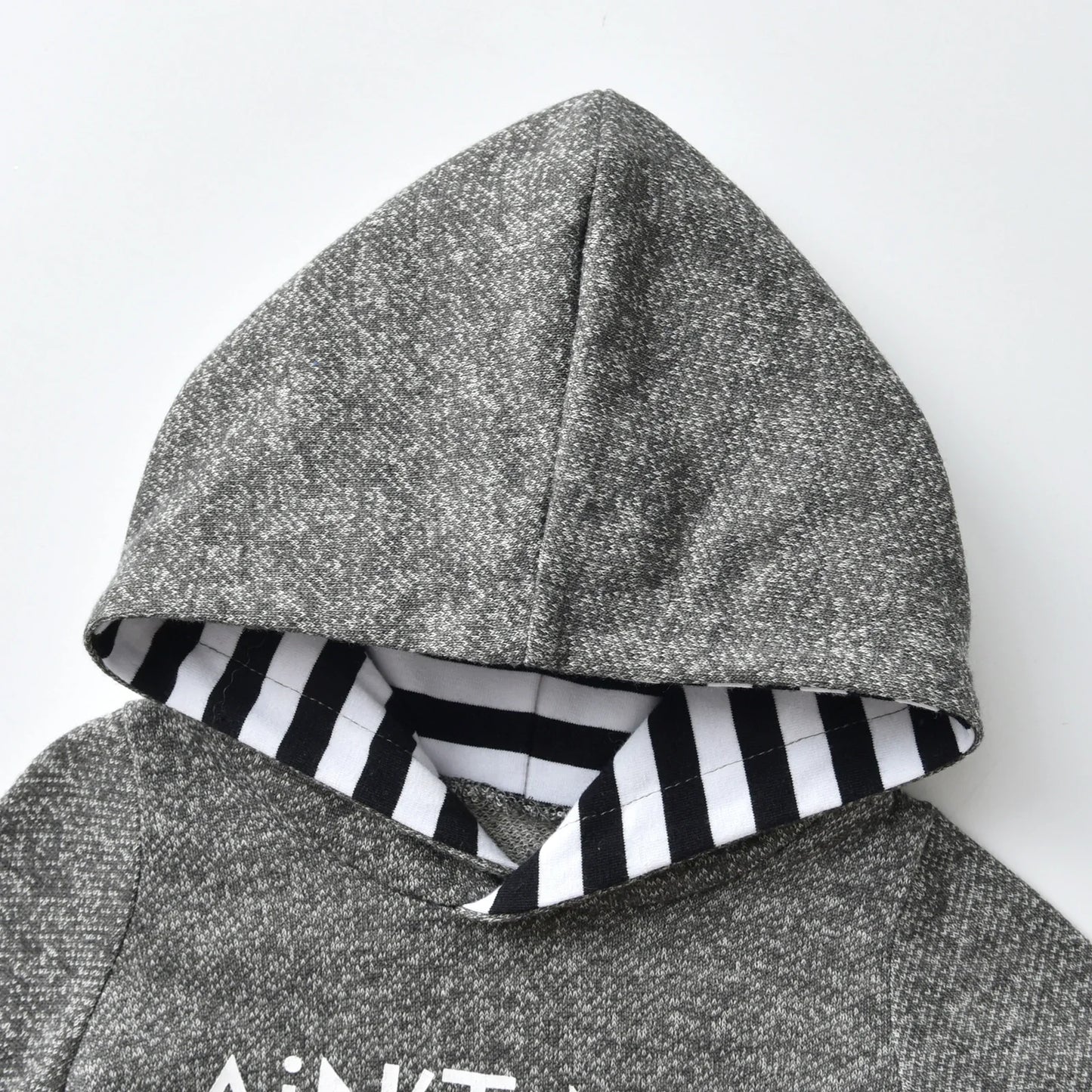 Baby Jungen 2-teiliges Frühlings- & Herbst-Outfit – Langarm-Hoodie Romper & Hose aus Baumwolle | Neugeborenen Set 0–12 Monate