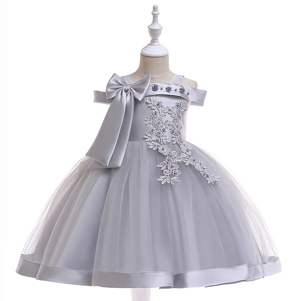 Elegantes Weihnachts- & Festkleid für Mädchen – Schulterfreies Ballkleid mit Blumenapplikationen & Schleife – Für Hochzeit, Geburtstag & Gala (Größe 110–150)