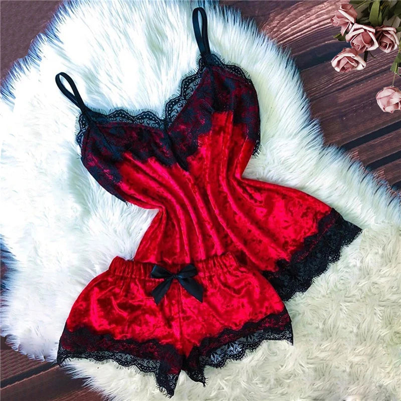 Verführerisches Damen-Schlafanzug-Set aus Samt – Trägertop mit Schleife & Shorts – Sexy V-Ausschnitt Homewear